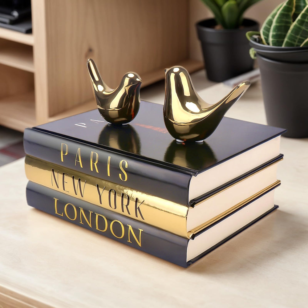ADUN Stationery comparaison d'échelle des livres et statuettes pour visualiser les dimensions