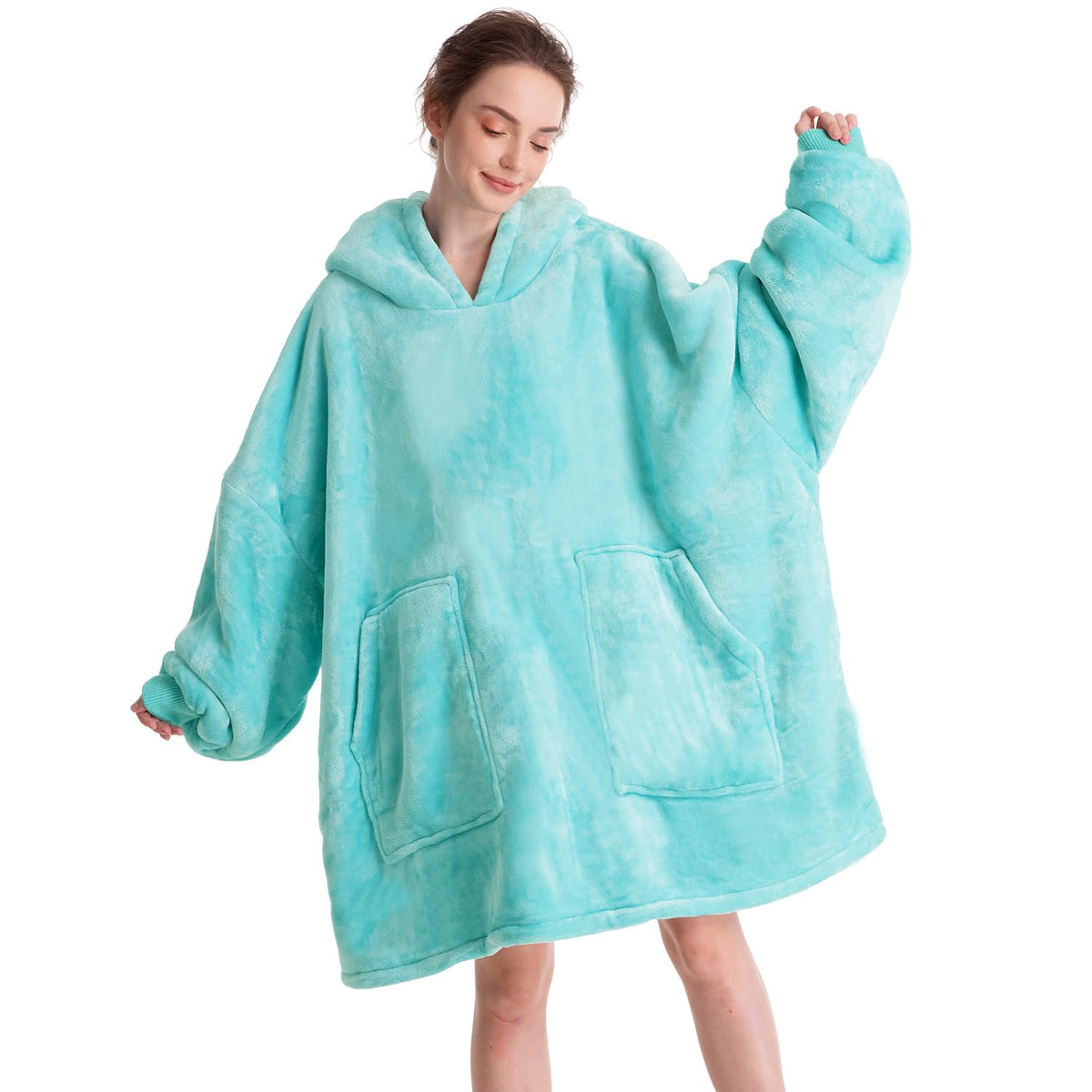 Aemicion vue avant du poncho wearable blanket montrant coupe oversize et confort