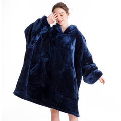 Aemicion devant du sweat couverture montrant coupe ample et confort