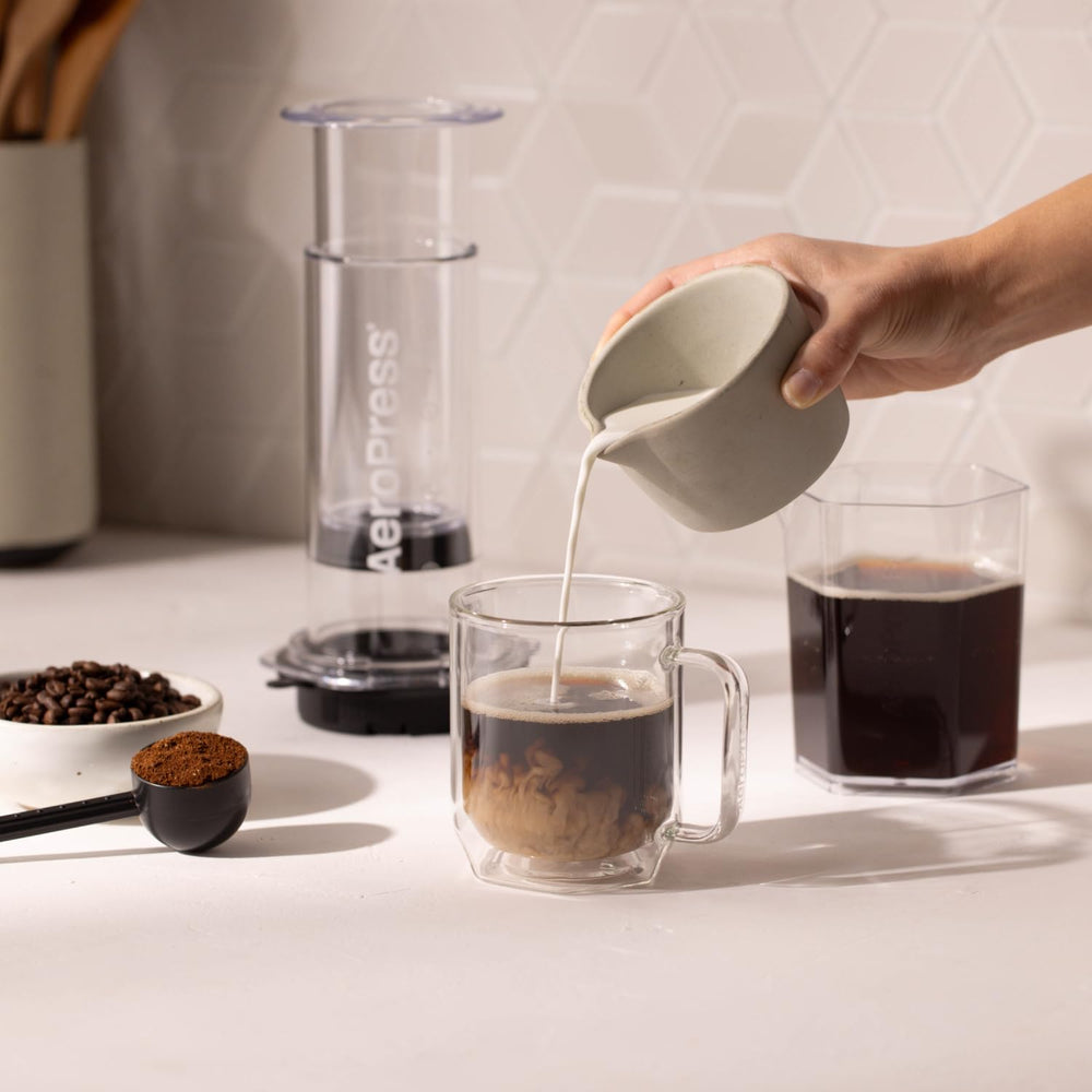 AeroPress cap avec filtre inox XL montrant corps plus riche du café