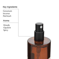 Aesop Cythera brume dans l'air créant une ambiance boisée et enveloppante