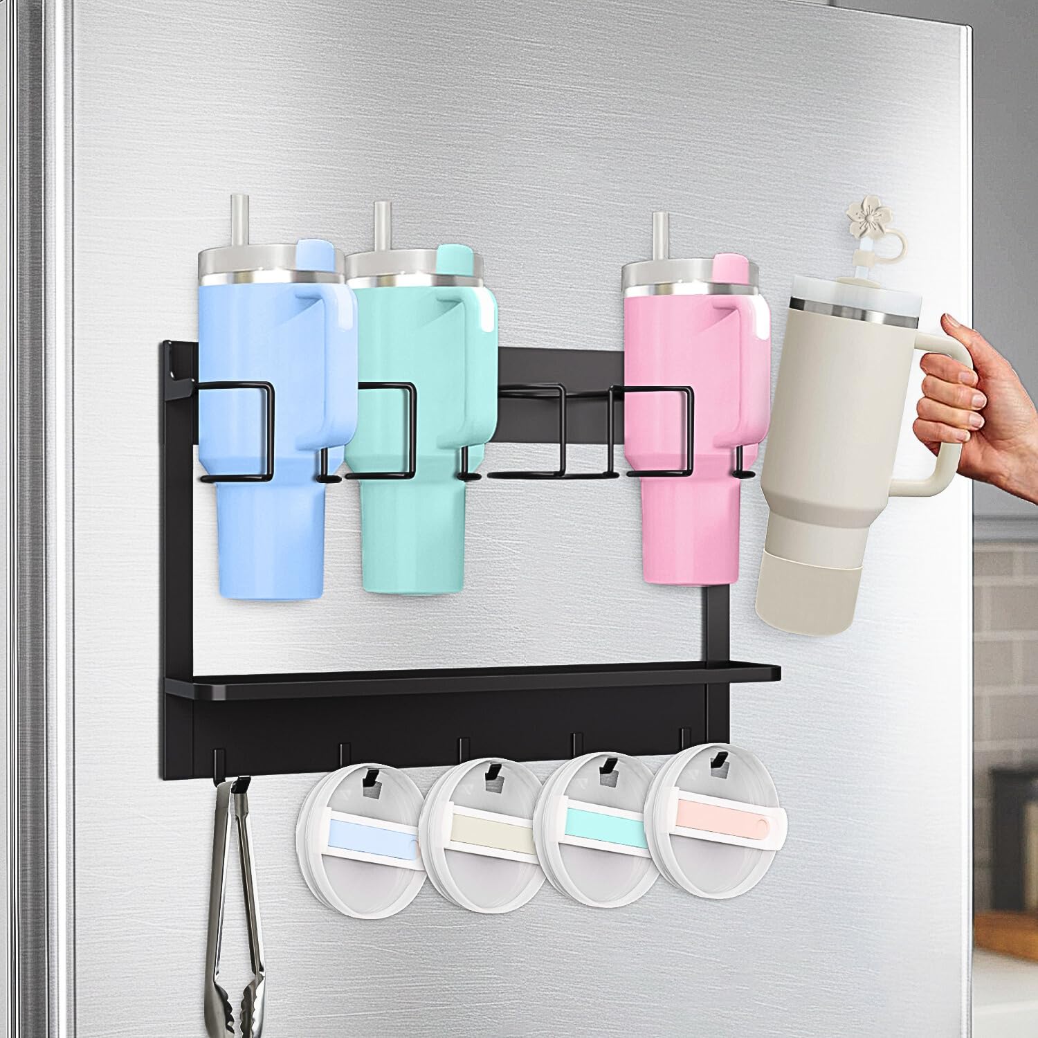 AFKLMNE installation en cuisine lifestyle facilitant accès quotidien aux gourdes