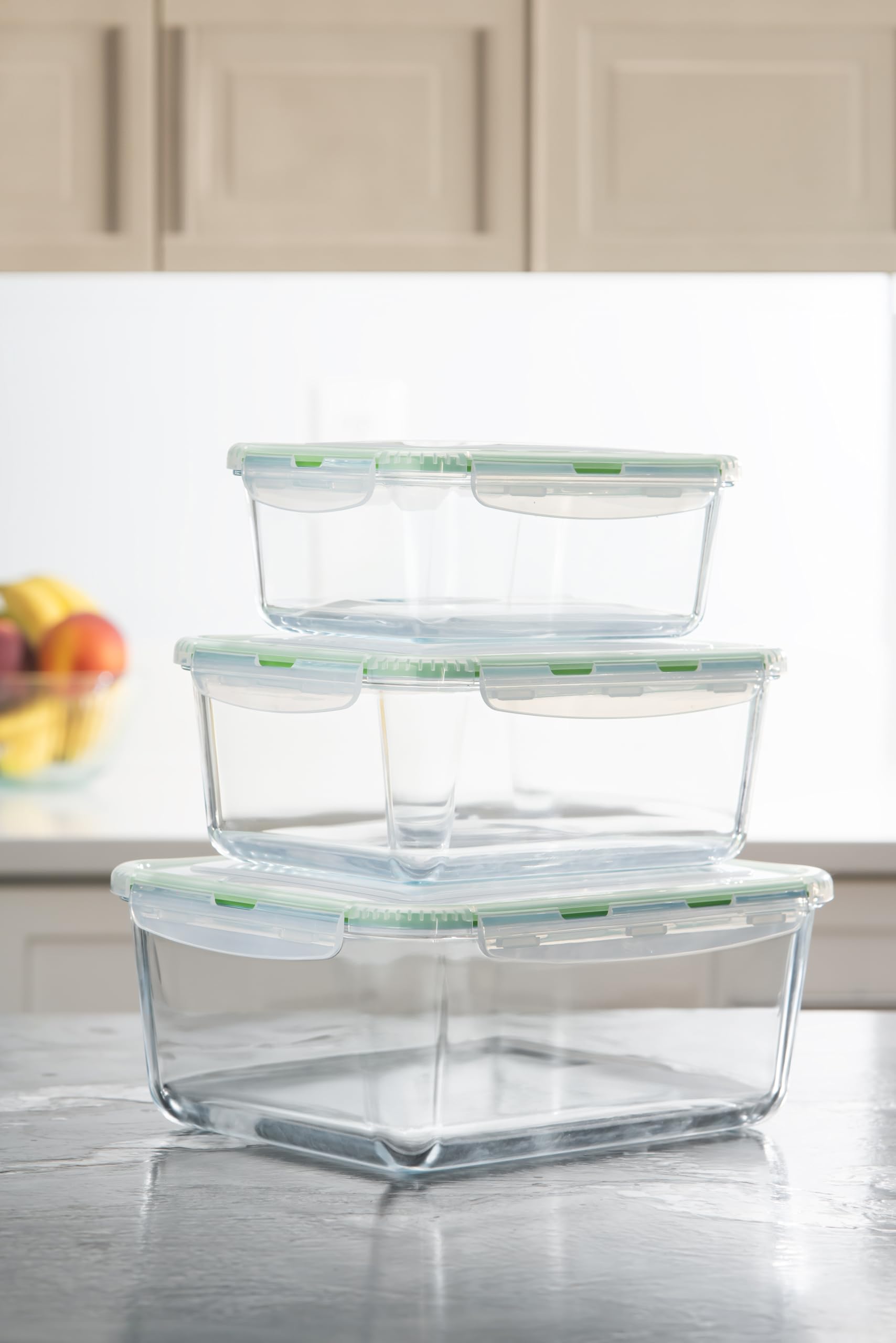 AGTRADE plat en verre dans le four illustrant résistance au chauffage et polyvalence