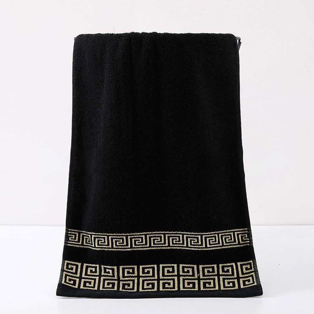 AHXHWKA serviette en usage après douche montrant enveloppement confortable
