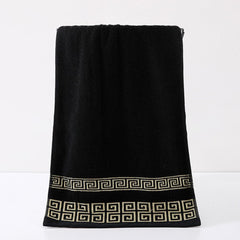 AHXHWKA serviette en usage après douche montrant enveloppement confortable