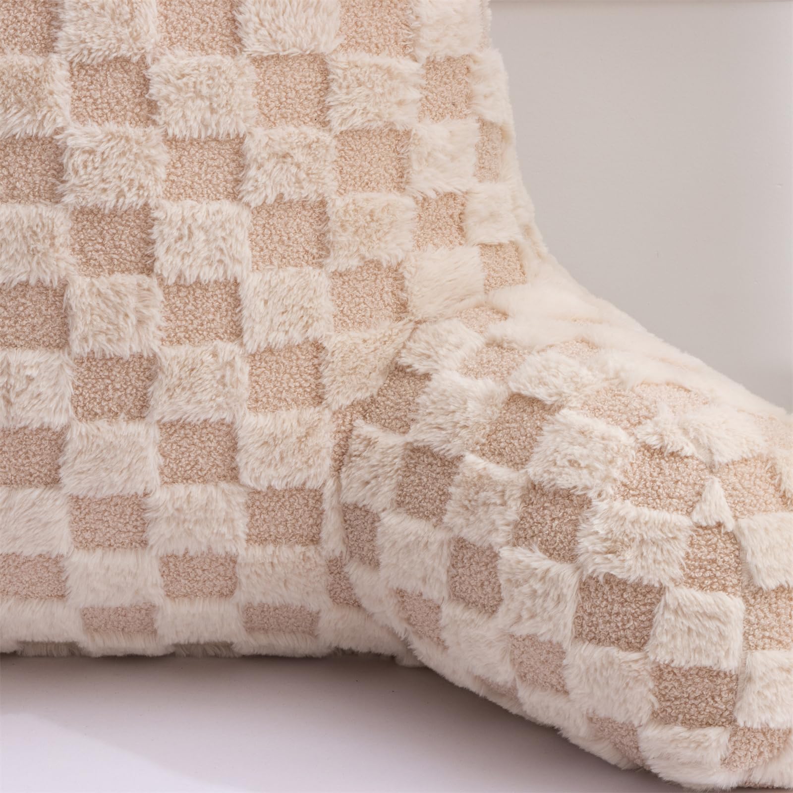 Aimuan coussin en situation sur canapé pour lecture et détente