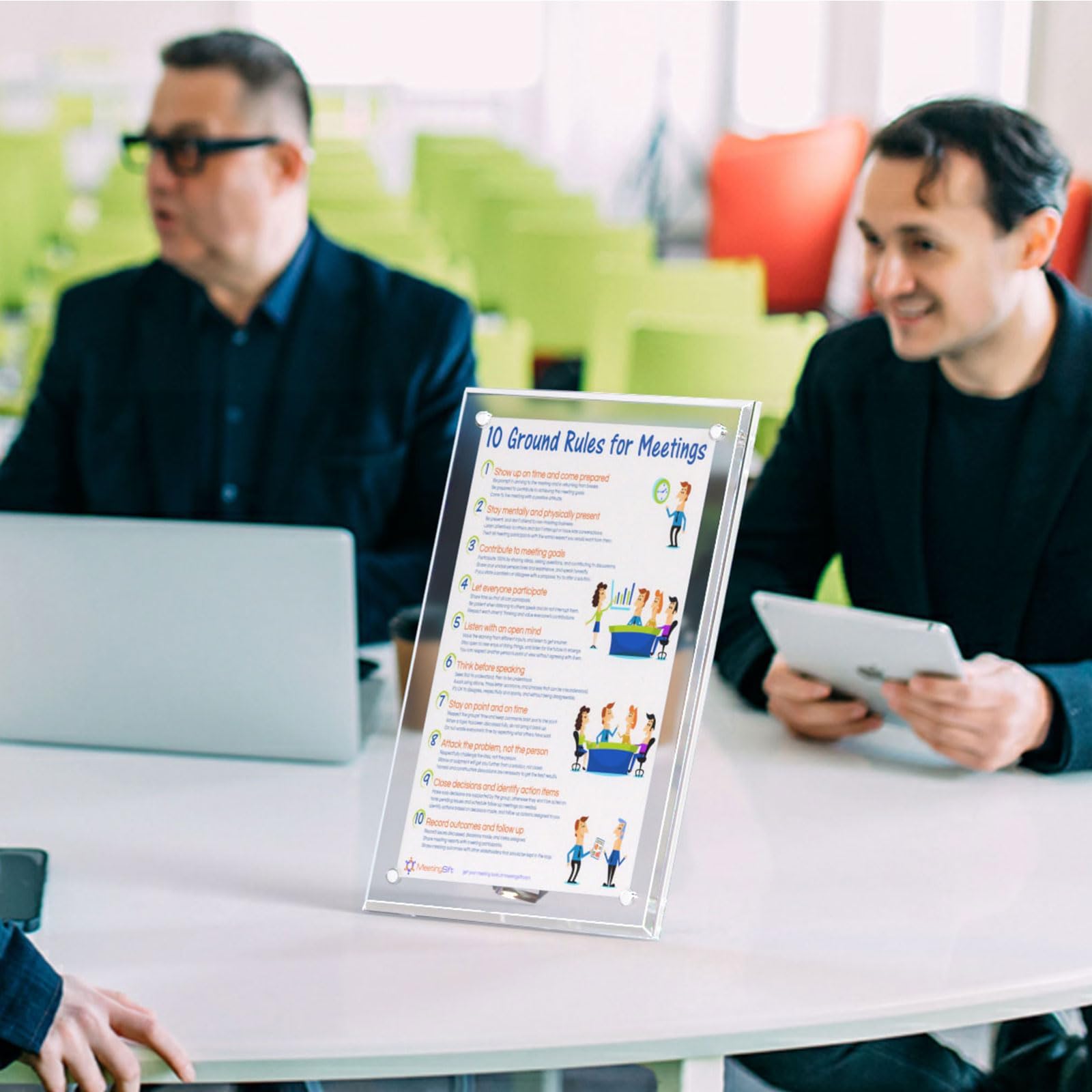 AITEE cadre dans salon rendu décoratif et style minimaliste