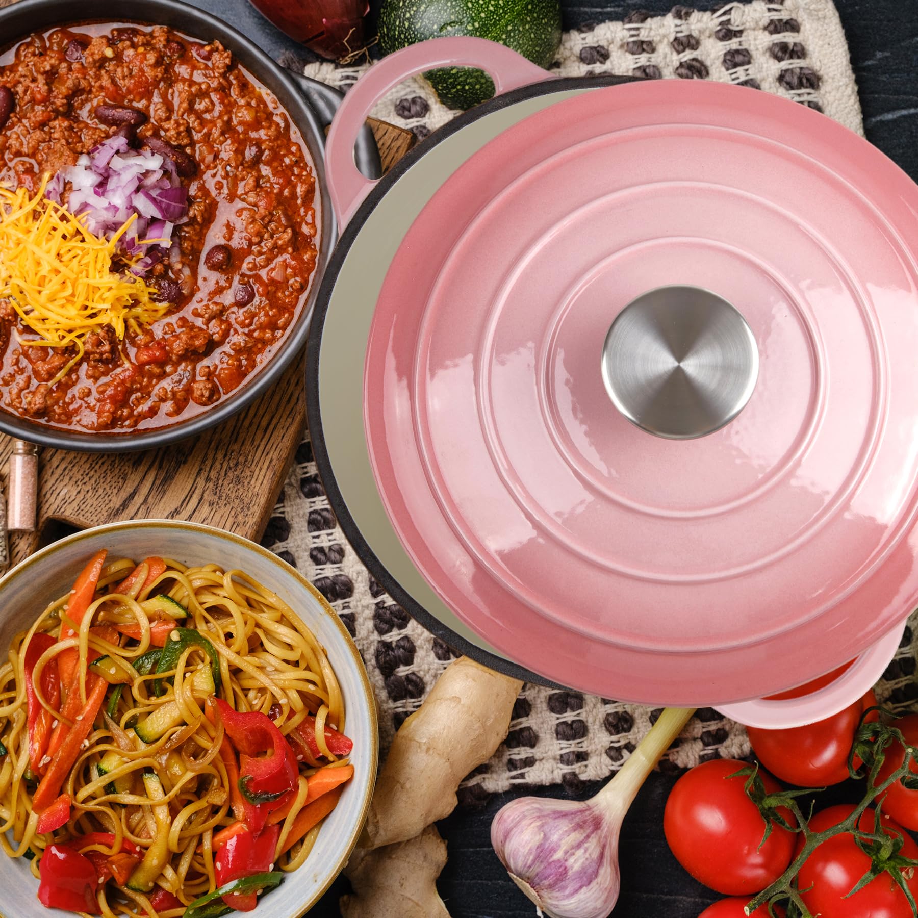 Alathote pain doré cuit dans cocotte démontrant cuisson uniforme