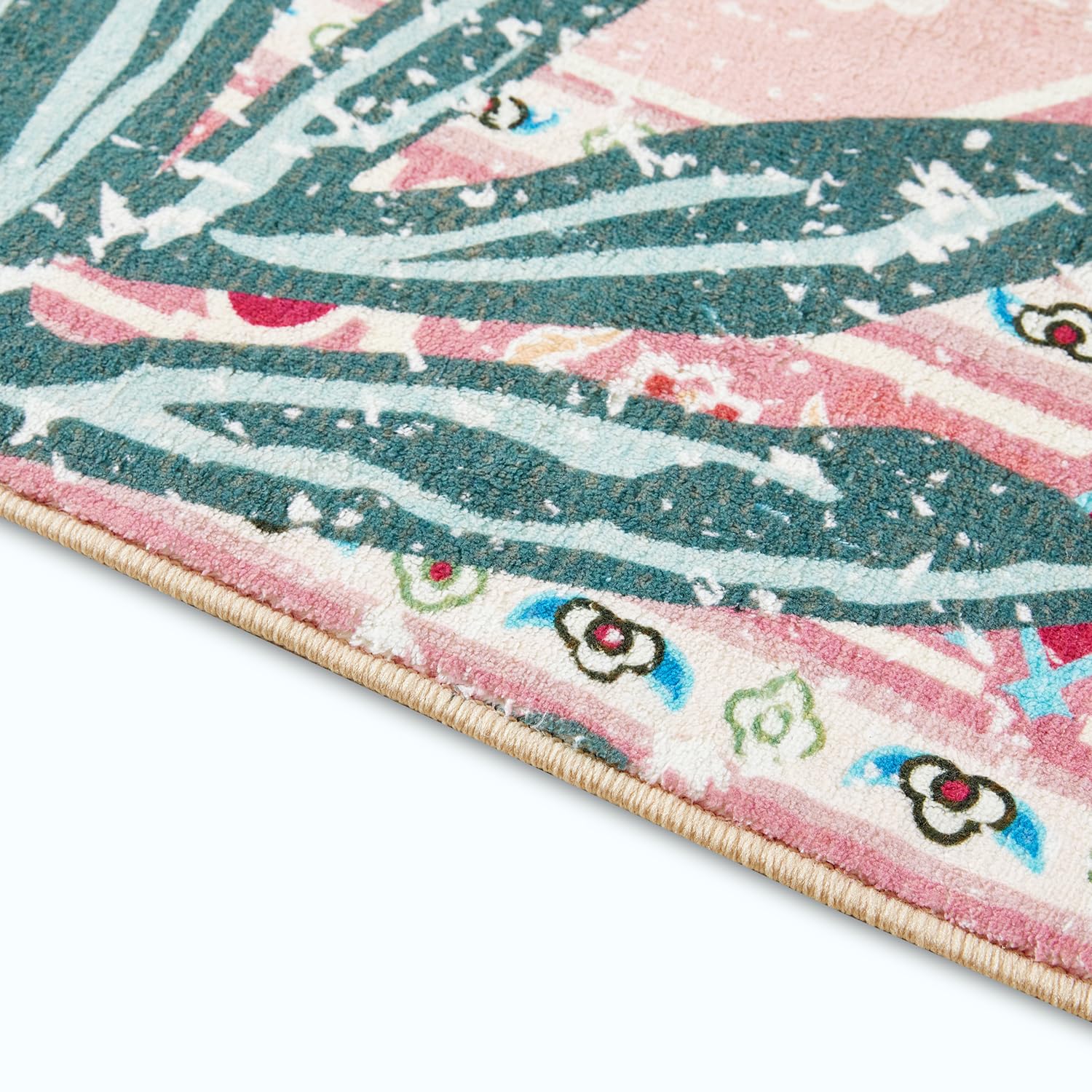 Aldopein tapis à côté d’une chaise montrant l’échelle 2x5 utile