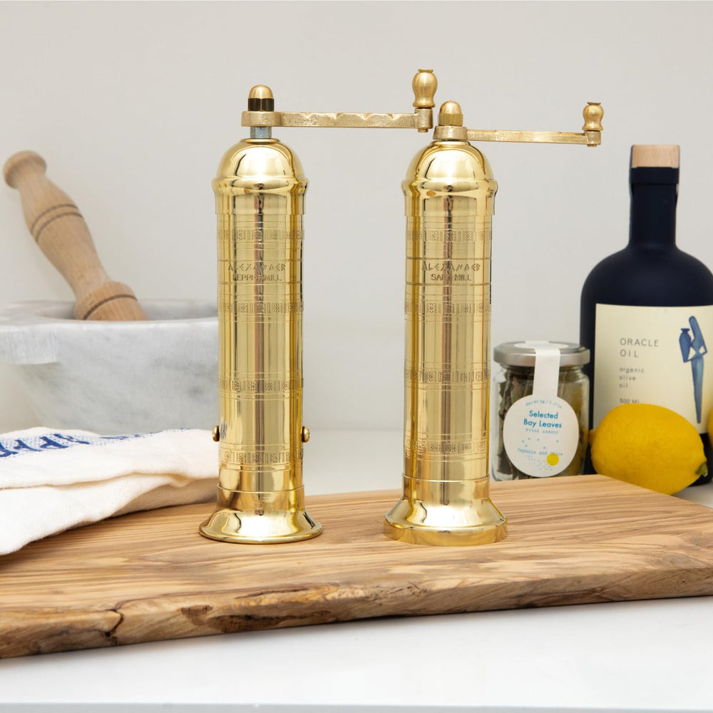 Alexander Home moulin posé sur table pour un service élégant