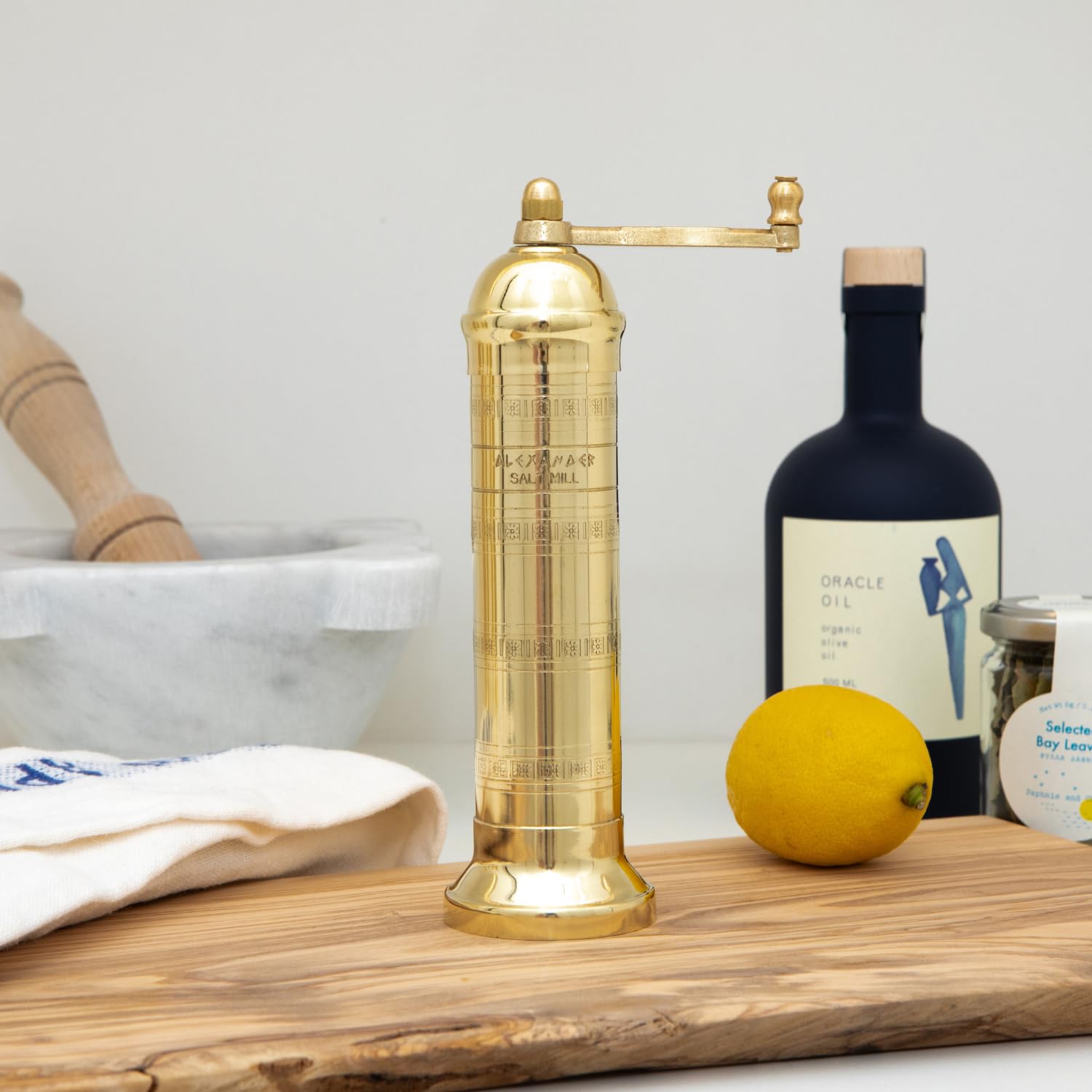 Alexander Home moulin à sel base évasée stabilité renforcée sur surface