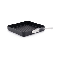 All-Clad grill vue de face montrant la surface antiadhésive et distribution homogène de la chaleur