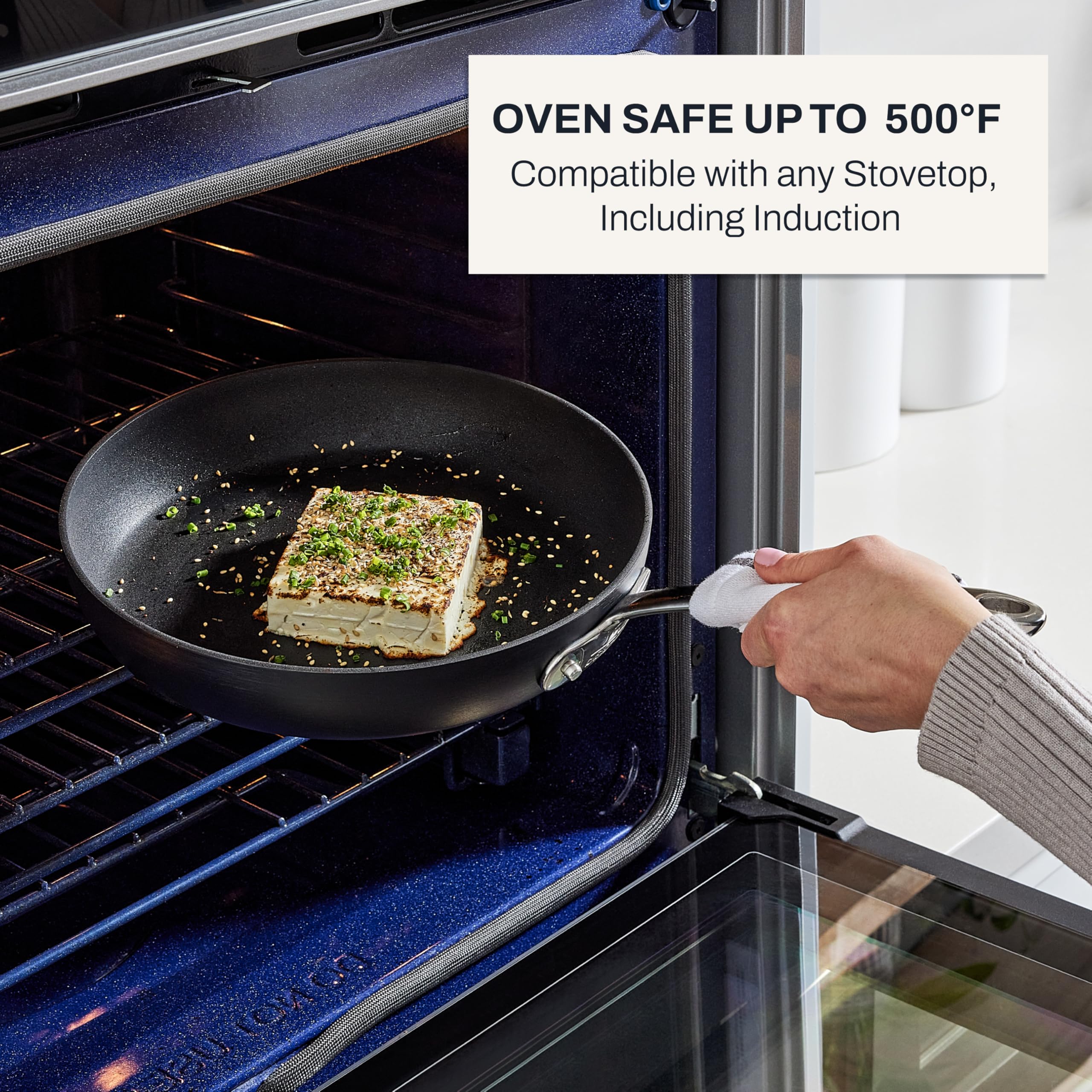 All‑Clad HA1 poêle 25 cm en action: omelette glisse facilement et cuisson homogène