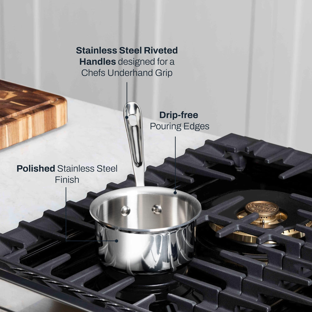 All-Clad intérieur montrant la construction tri-ply et noyau en aluminium pour une chauffe uniforme