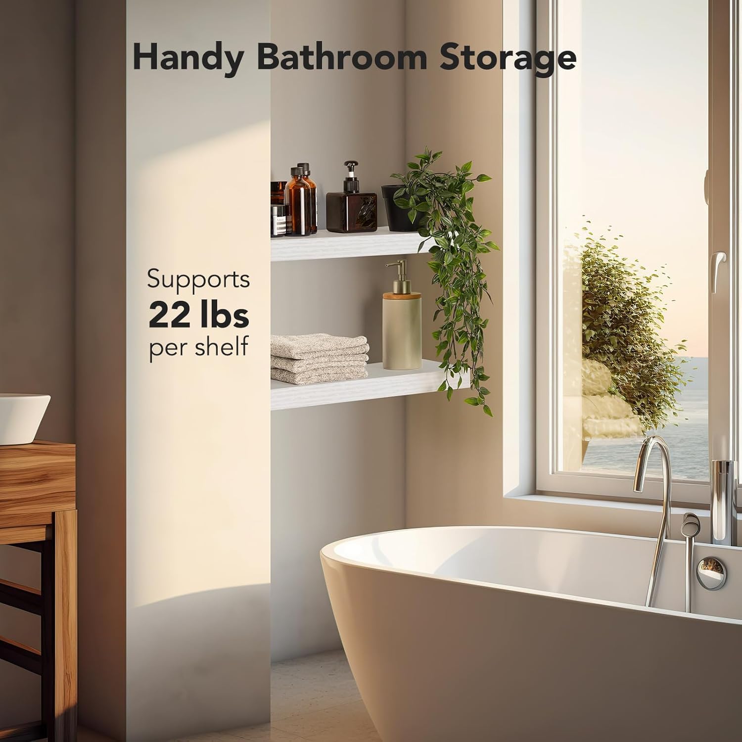 AMADA HOMEFURNISHING étagères installées en salle de bain optimisant rangement et style