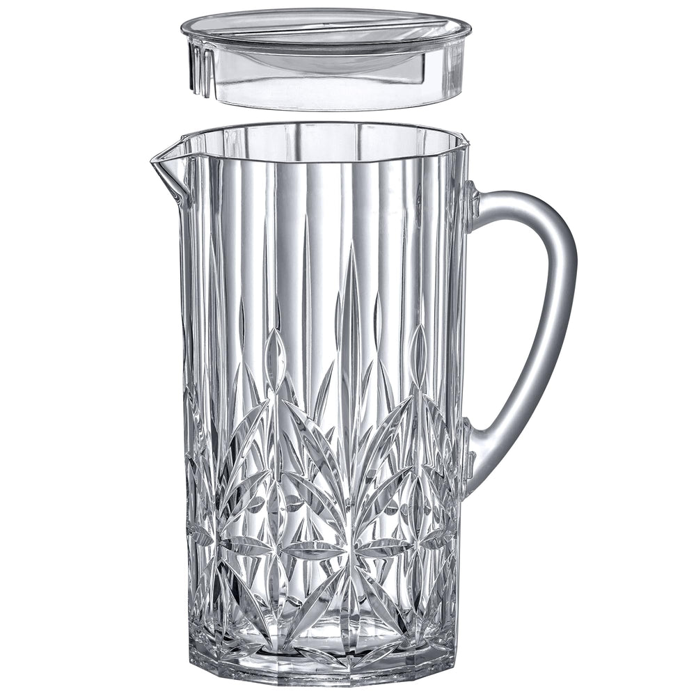 Amazing Abby carafe Stately remplie de sangria pour une présentation attrayante