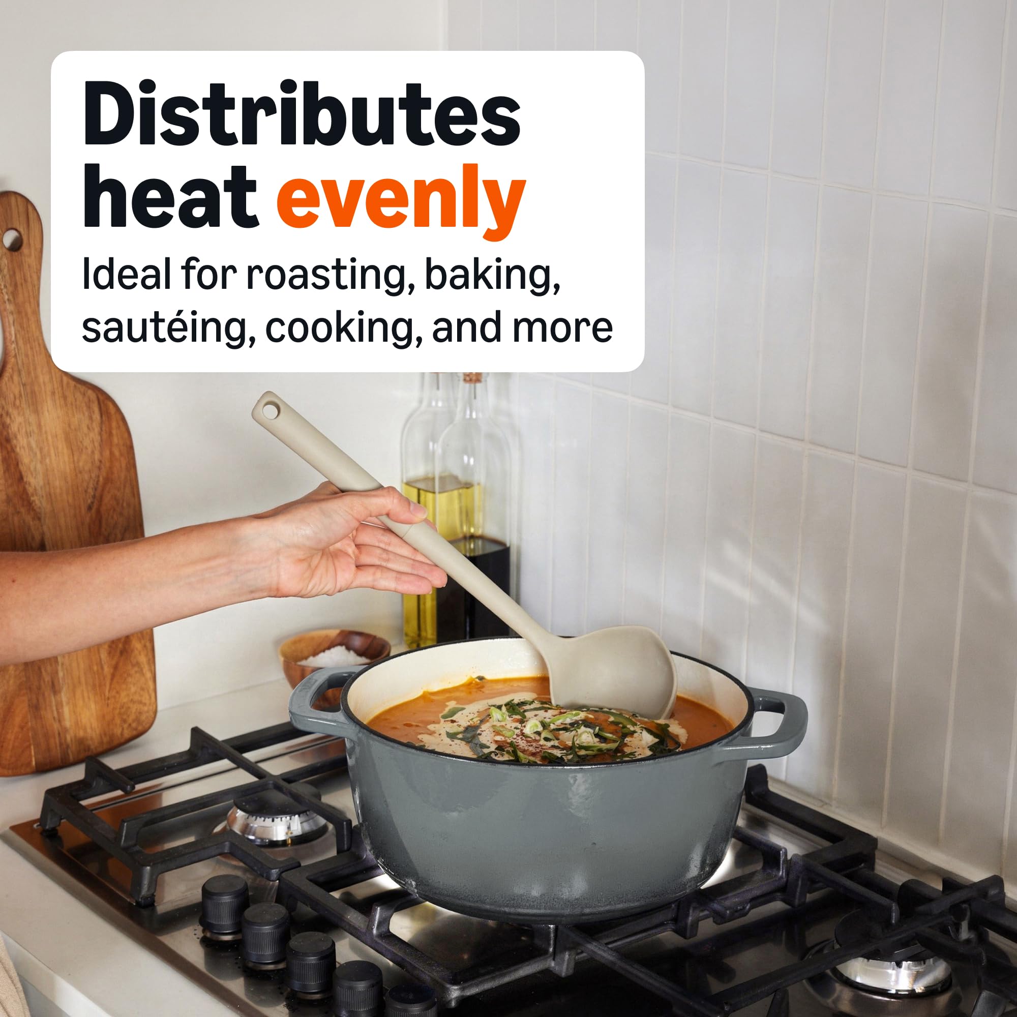 Amazon Basics cocotte avec couvercle posé pour conservation chaleur et cuisson lente