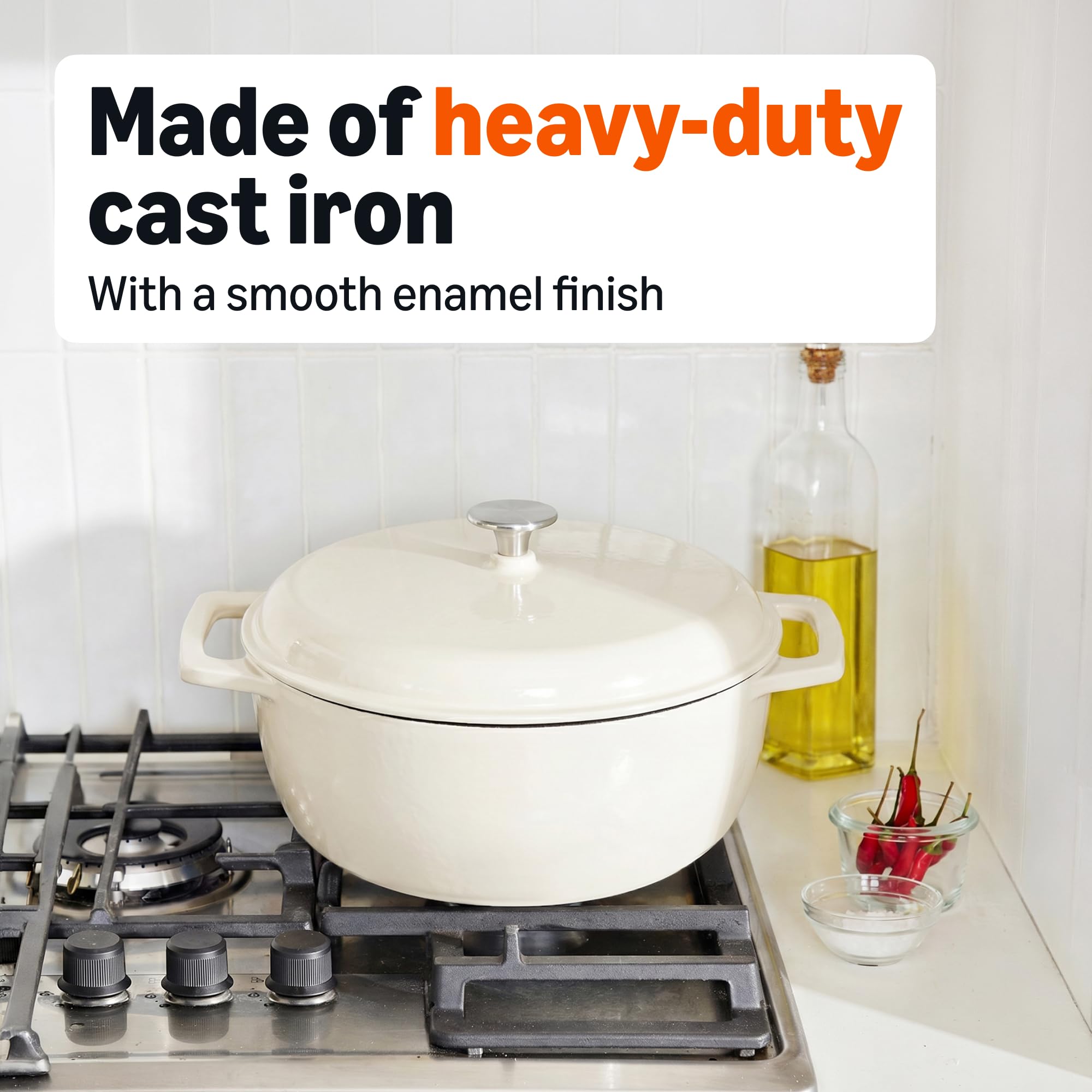 Amazon Basics cocotte à côté d'objets pour comparaison taille et portionnement