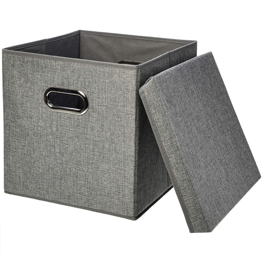 Amazon Basics cube face avant gris montrant son look neutre et organise l'espace