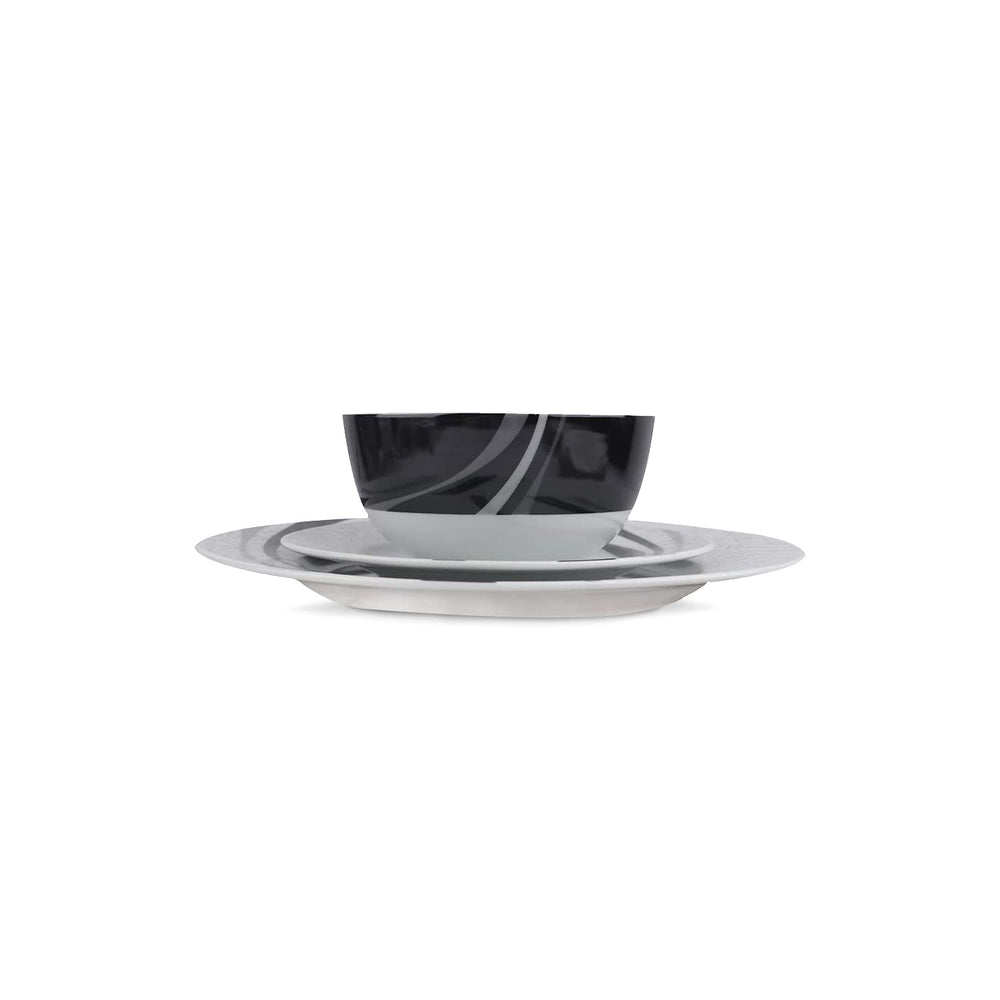 Amazon Basics comparaison d'échelle montrant dimensions (26,7/19/14 cm) et rangement facile