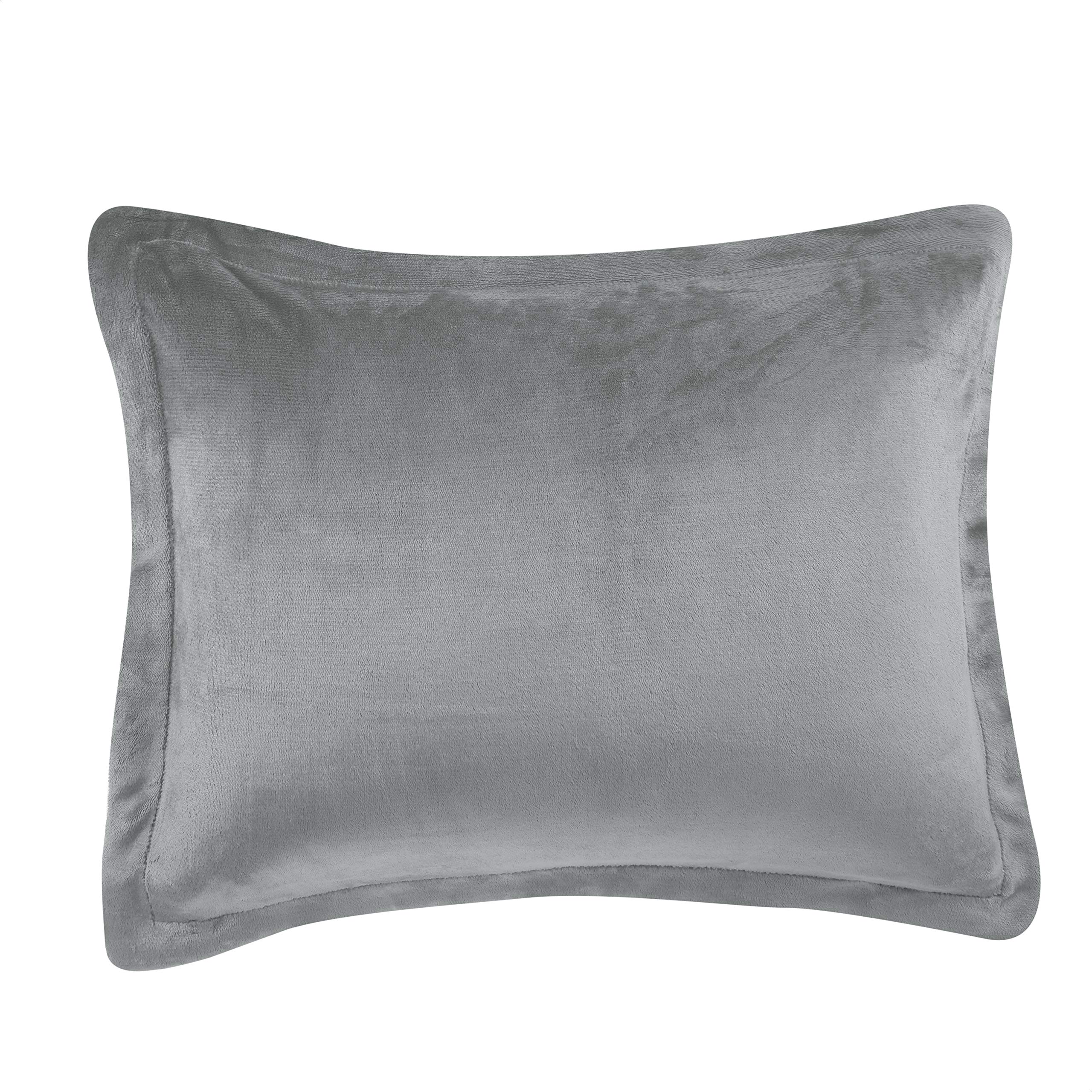 Amazon Basics ensemble posé sur lit King pour style et praticité