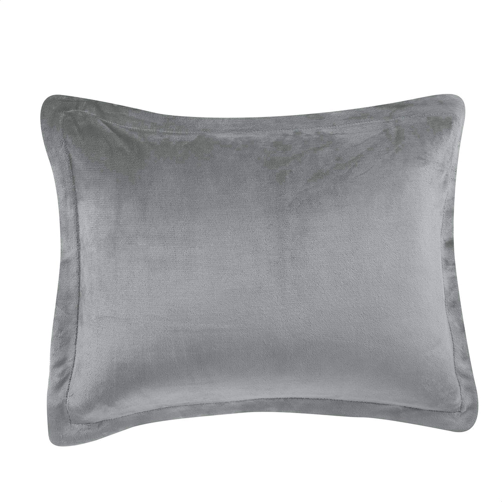 Amazon Basics ensemble posé sur lit King pour style et praticité