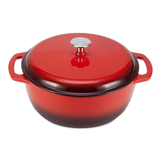 Amazon Basics cocotte rouge face avant montrant couvercle et double poignées, robustesse pratique