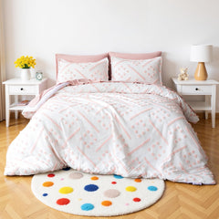 Amazon Basics couette rose vue de face, design tufté et confort visuel
