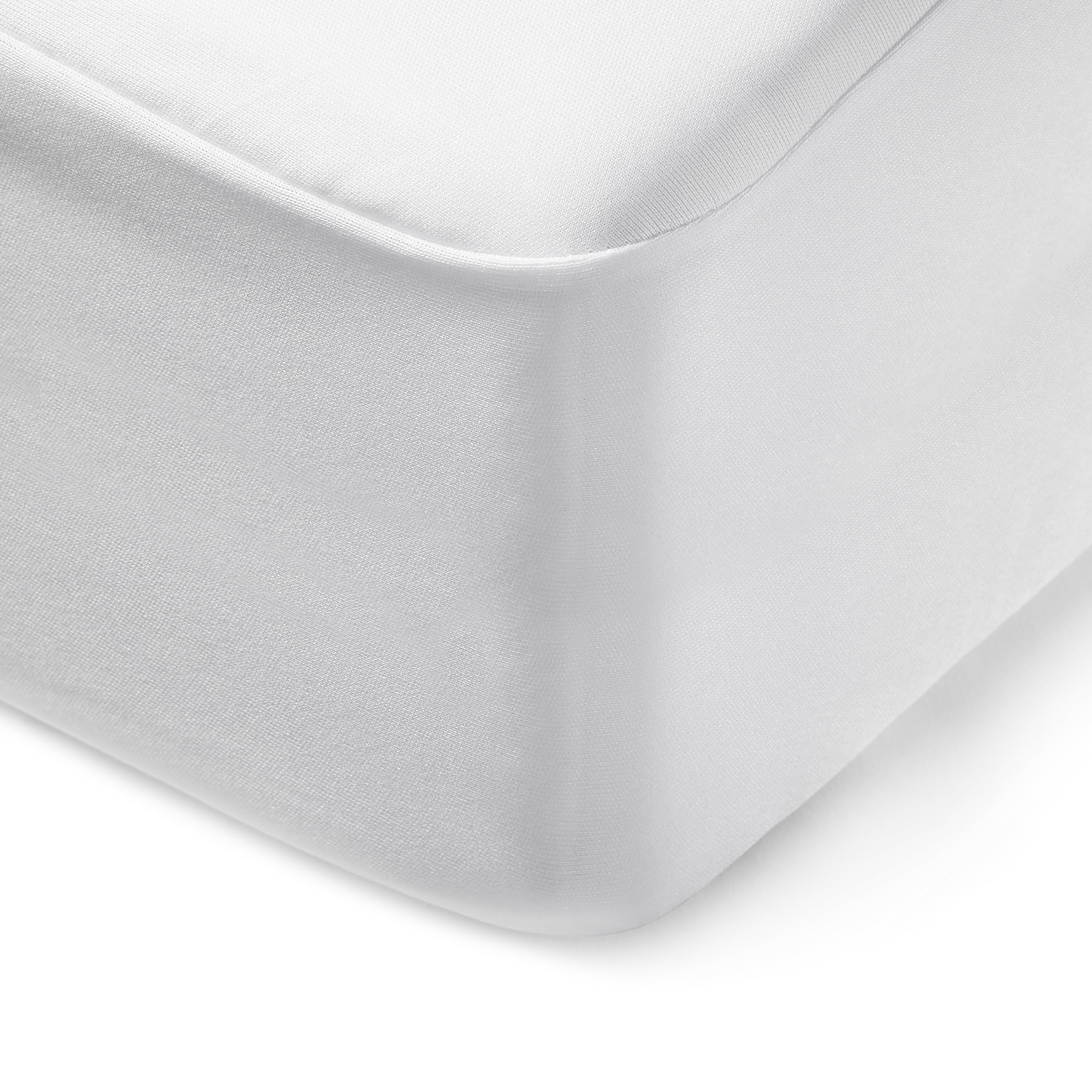 Amazon Basics housse installée dans chambre, protection discrète et confort préservé