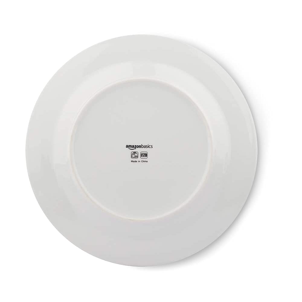 Amazon Basics mise en scène du service Branches sur une table dressée pour un dîner soigné et convivial