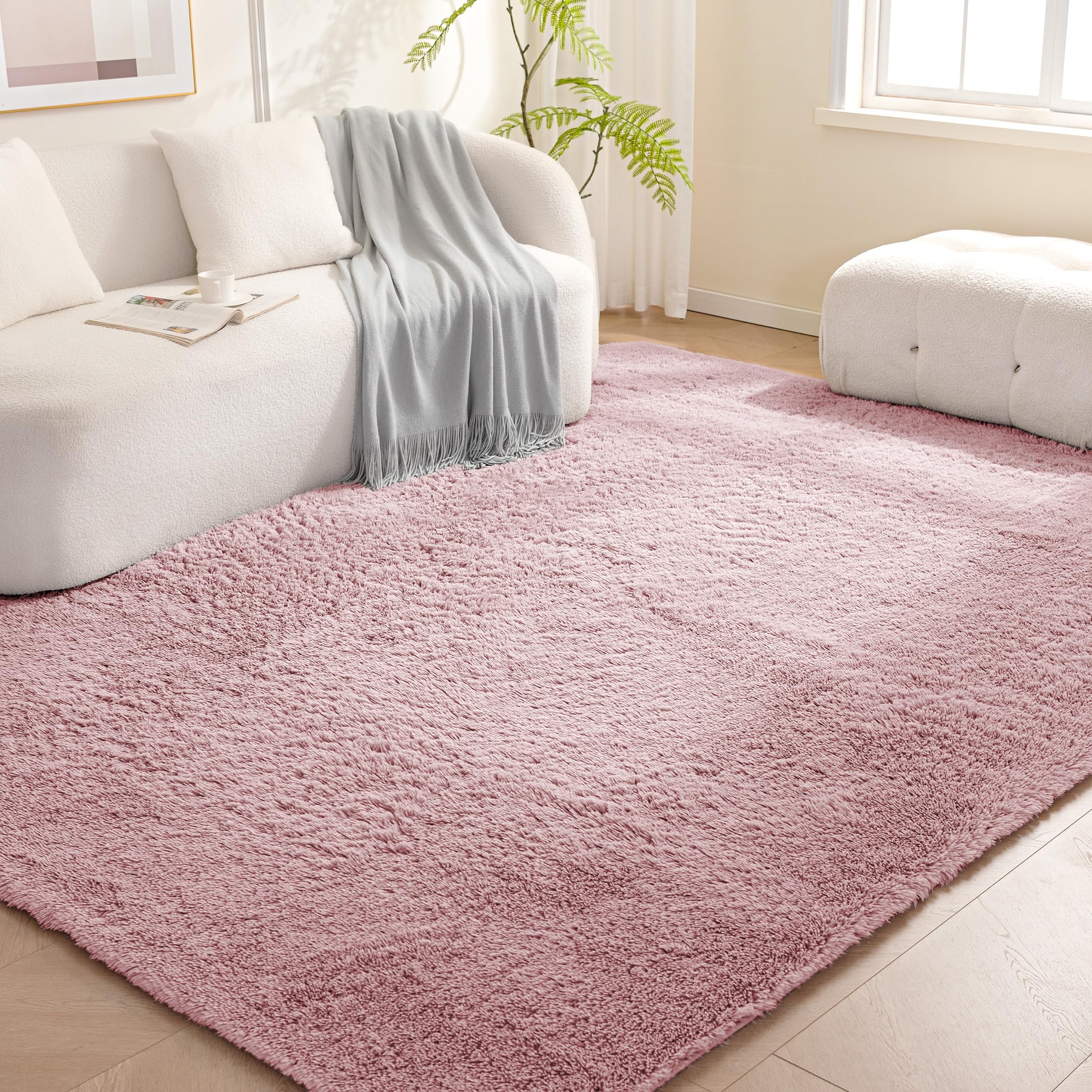 Amazon Basics vue avant du tapis rose montrant design confortable