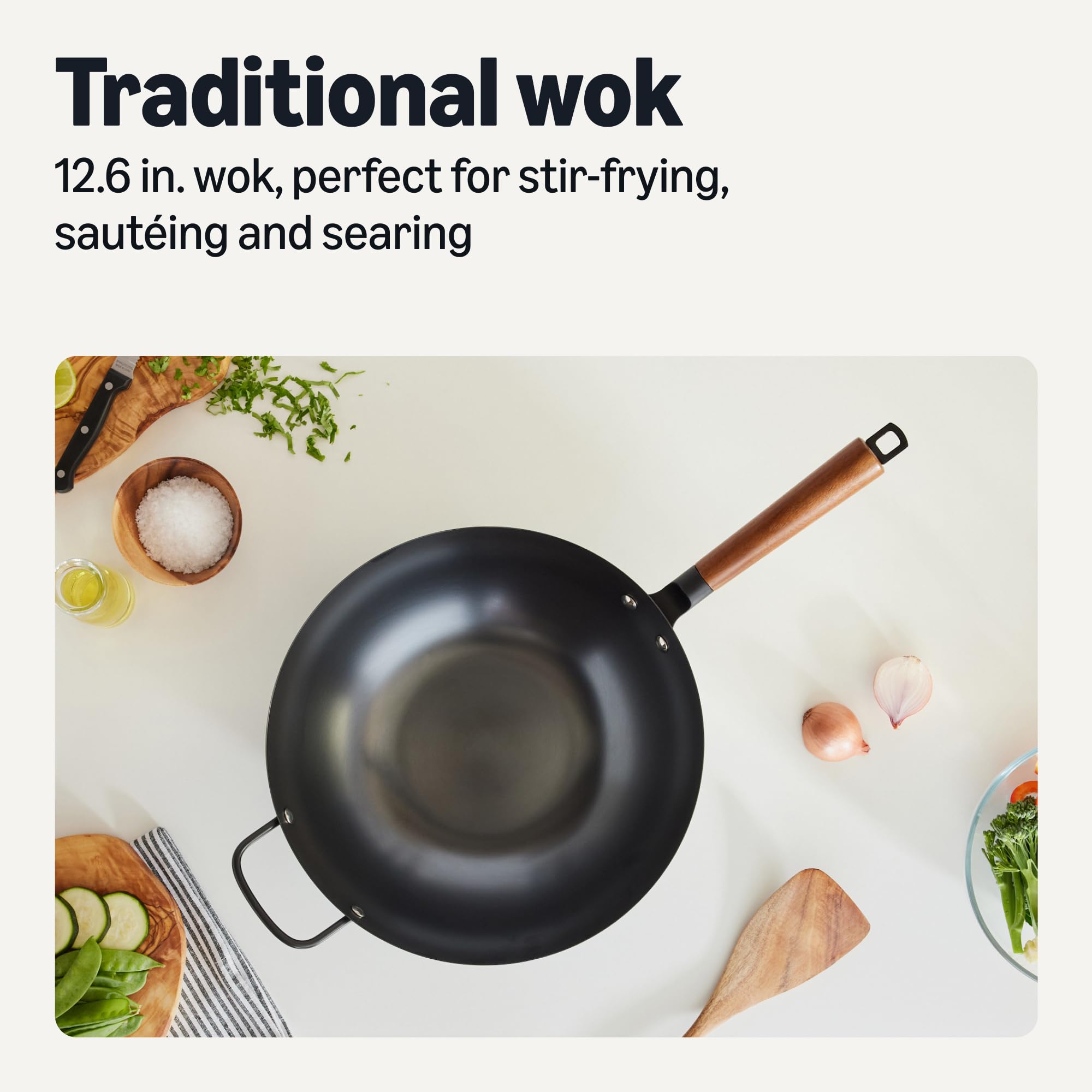 Amazon Basics gros plan surface en acier carbone pré-assaisonné pour cuisson rapide