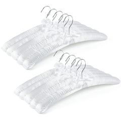 Amber Home vue avant du lot de 10 cintres blanc satin élégant et organisé