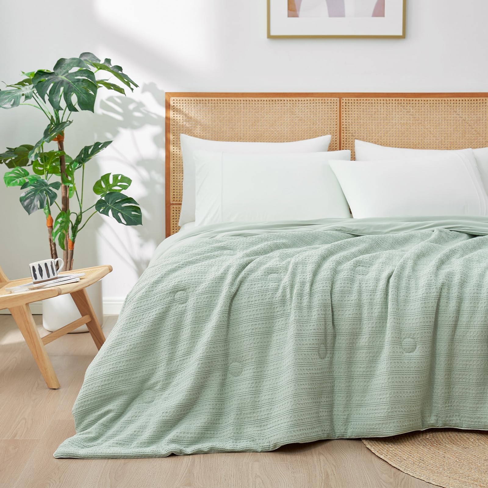 Amélie Home couette stylisée avec tête de lit déco intégrée ambiance sereine