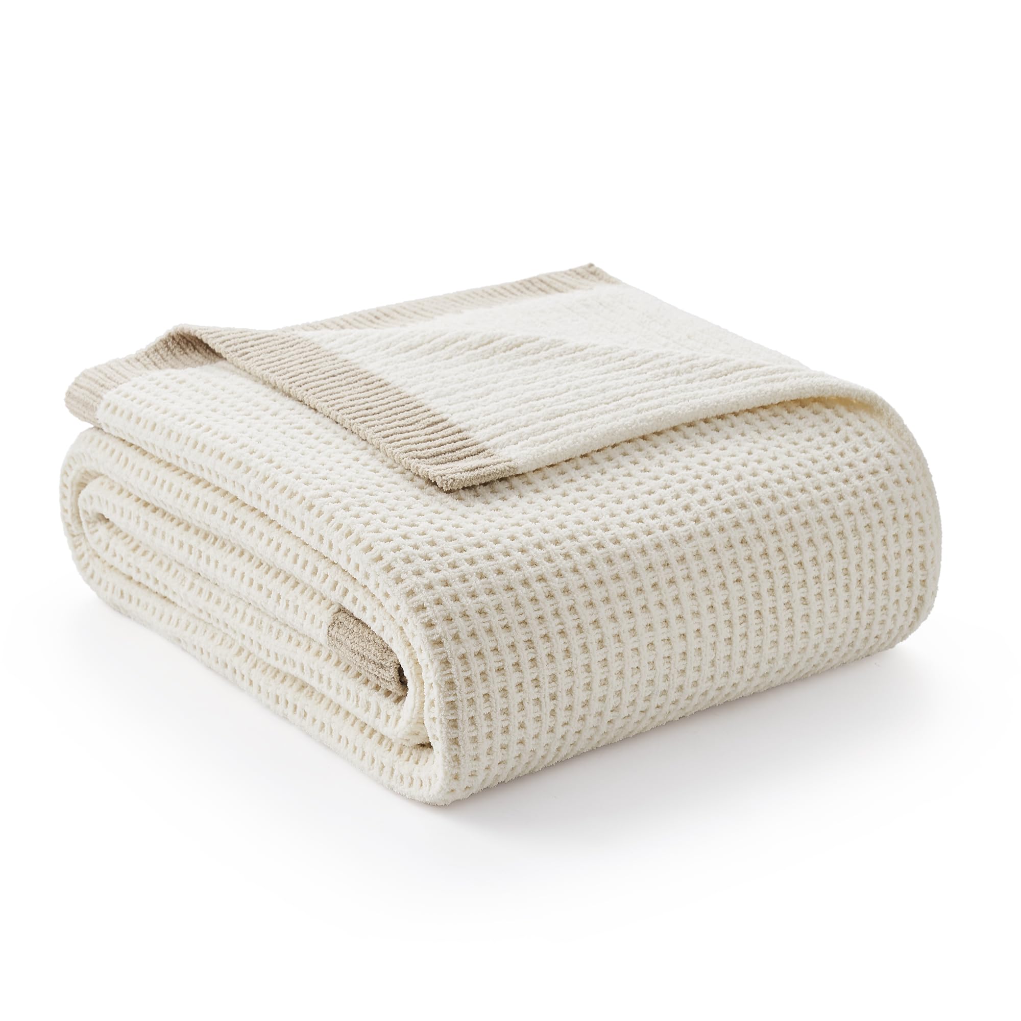 Amélie Home plaid plié montrant finition et élégance, parfait pour rangement