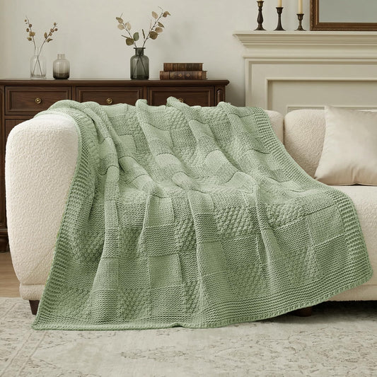 Amélie Home gros plan texture carreaux révélant relief décoratif