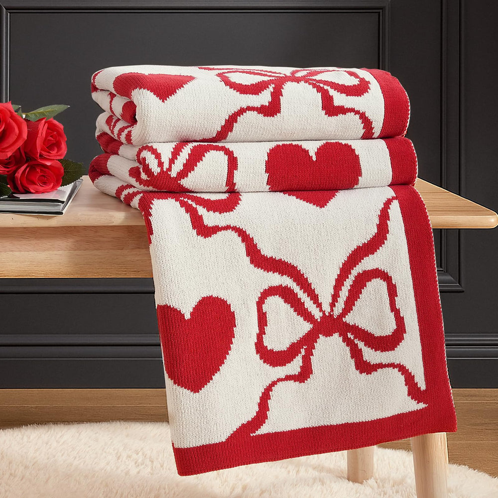 Amélie Home plaid sur canapé, apporte style et confort au salon