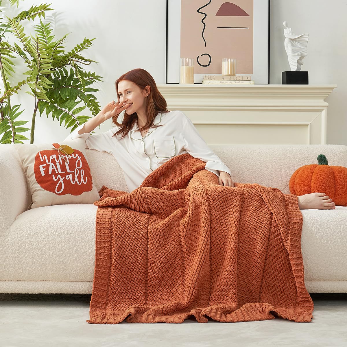 Amélie Home plaid plié à côté d’un mètre montrant taille pratique