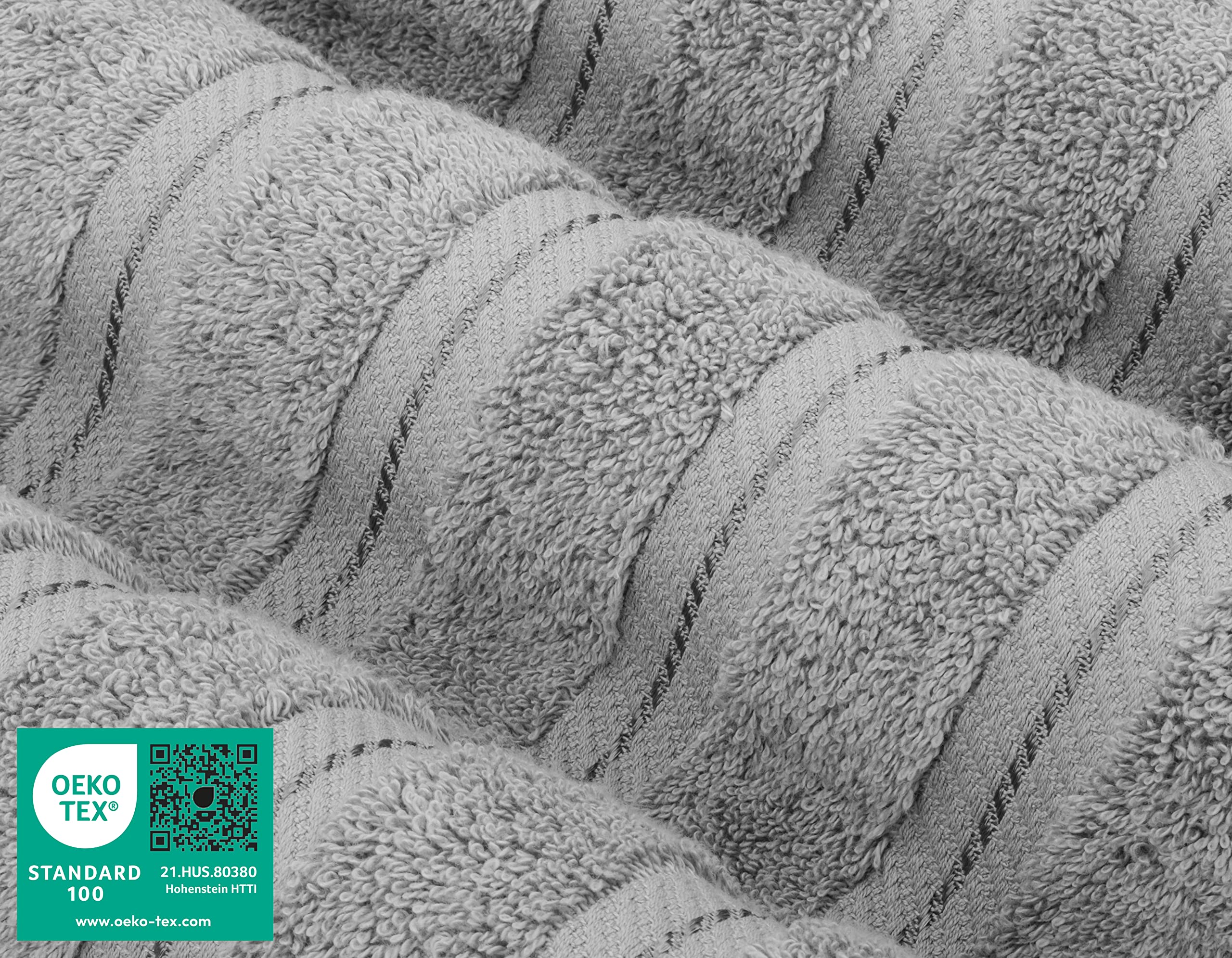 American Soft Linen serviette utilisée après la douche illustrant absorption efficace