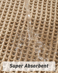 AMOAMI gros plan sur la texture gaufrée et absorption rapide
