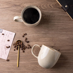 AmorArc ensemble de six mugs présenté sur table, idéal pour recevoir des invités