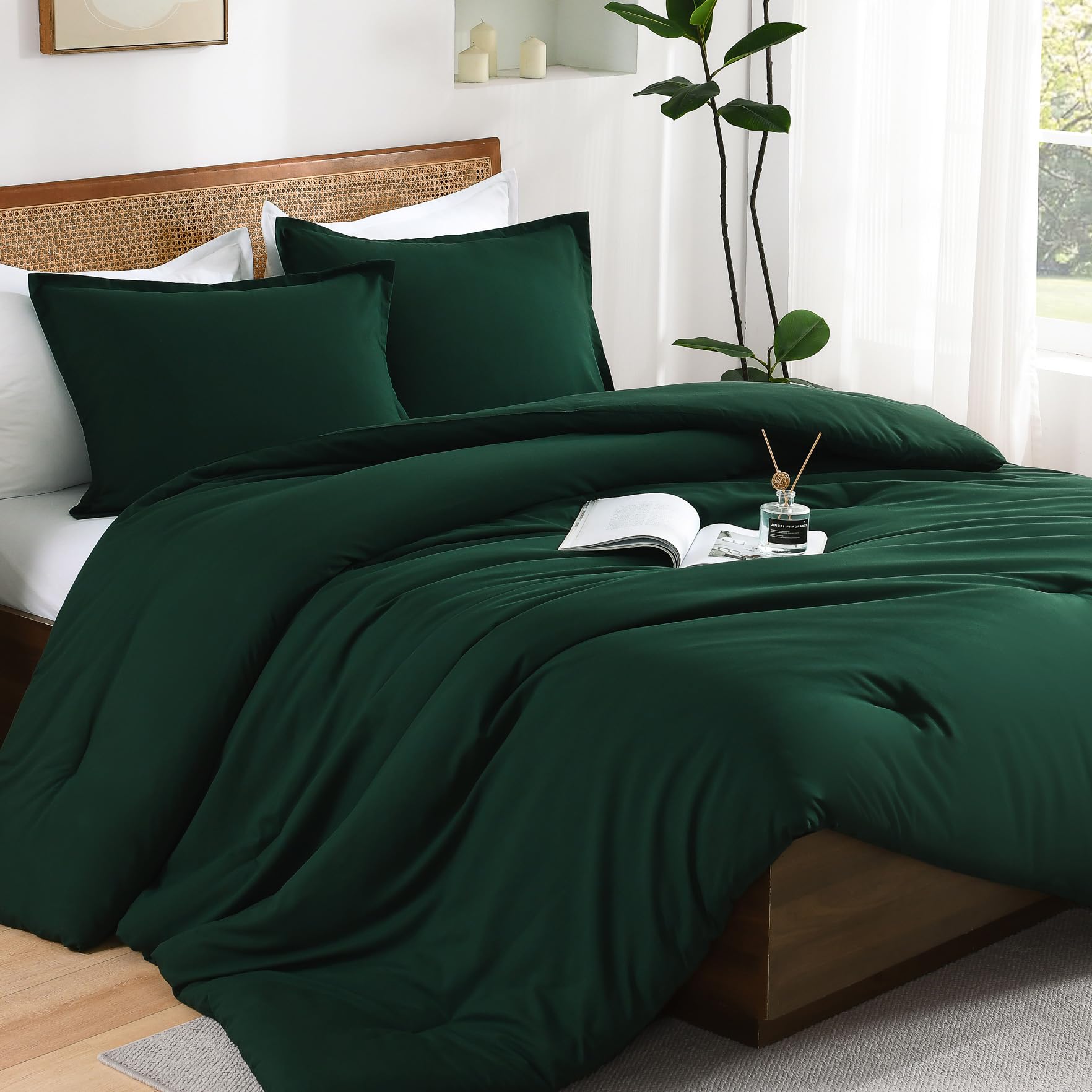 andency couette devant montrant couleur vert émeraude et style apaisant
