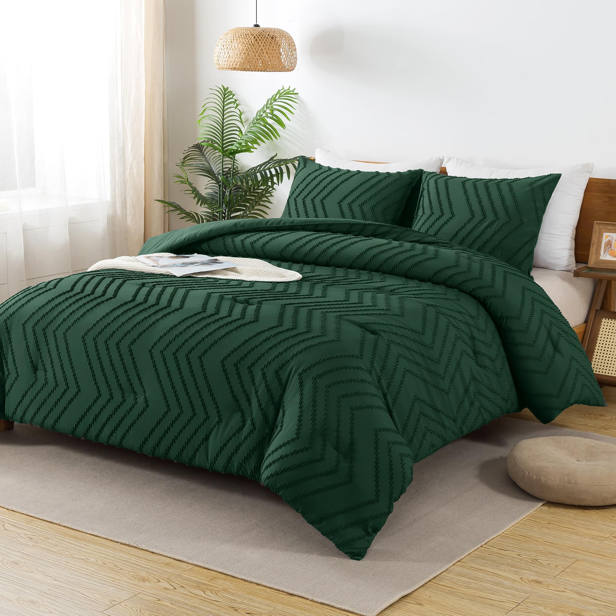 Andency mise en scène chambre montrant comment intégrer la couleur émeraude