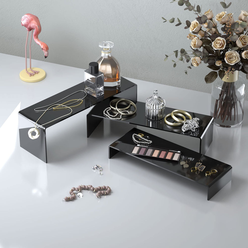 ANDGOO sur coiffeuse décorative mettant en valeur bijoux et cosmétiques