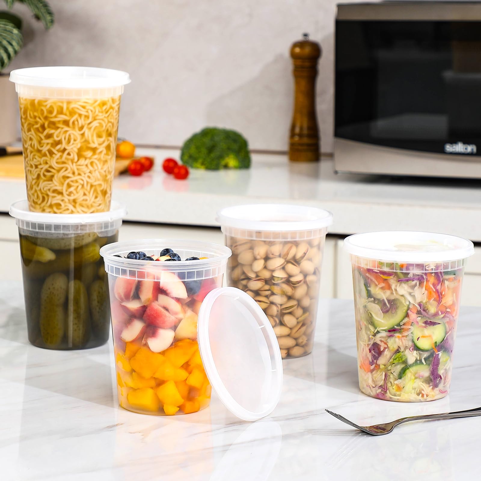 AOZITA comparaison taille main montrant capacité généreuse 32 oz