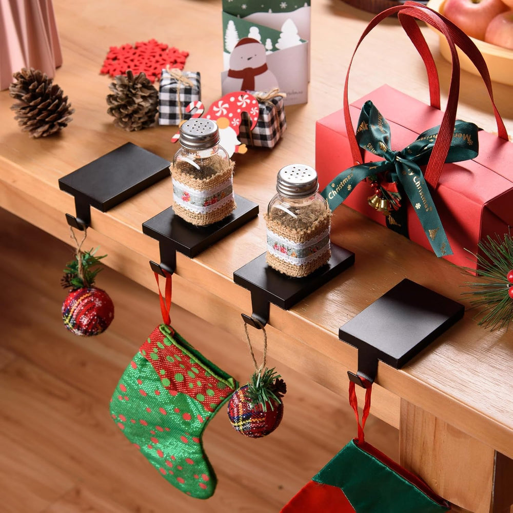 ARCHCRTC support décoré de guirlande, personnalisation et ambiance festive