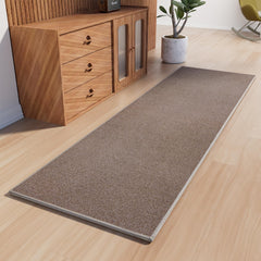 AREDO tapis runner face avant montrant couleur marron et style pointillisme, apporte chaleur