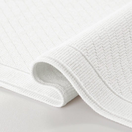 Arkwright vue face avant du tapis de bain montrant style et taille