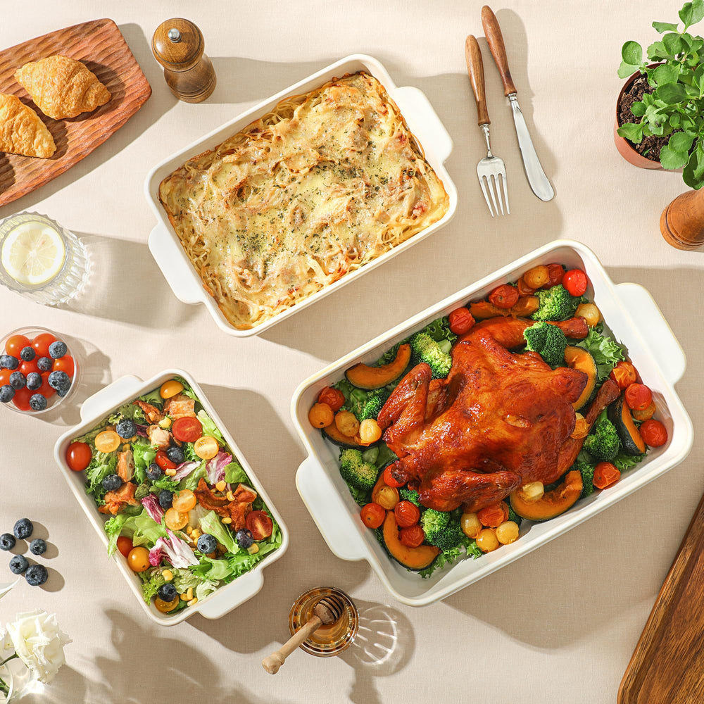 ArteBake comparaison taille avec couverts montrant dimensions pratiques pour portions