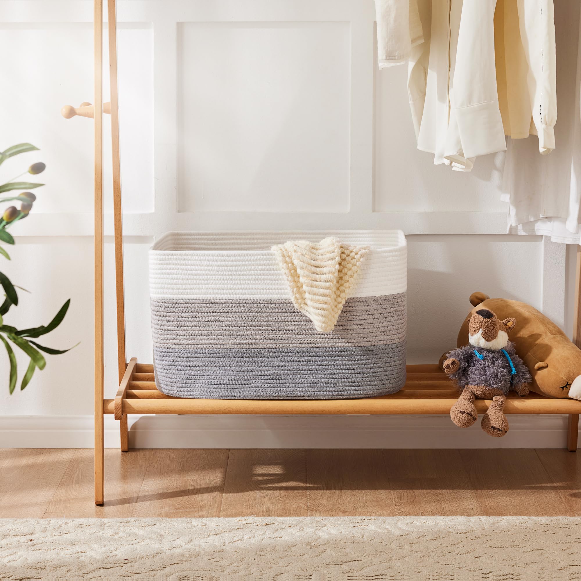 Artfeel panier dans salon apportant rangement décoratif